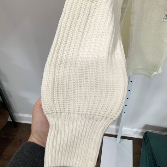 NWT! Cream Balloon Sleeve Crew Neck Sweater By SO (Sonoma) Size Small - Picture 2 of 8
